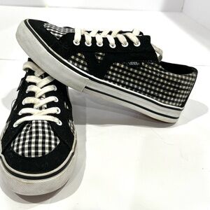Women’s Vans Black and White Checkered Sneakers, Size 6.5, Lace Up, Low Top